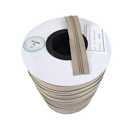 Beige continuous zip - Image 4